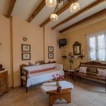 Chiliadromia Studios Alonnisos Town Luaran gambar